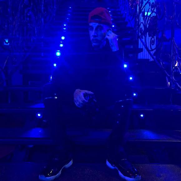 Meet your Posher, James - Picture 1 of 1